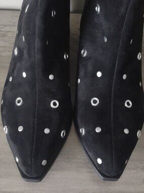 Black faux suede booties with studs grommets - NWT - size 9 - western moto chic